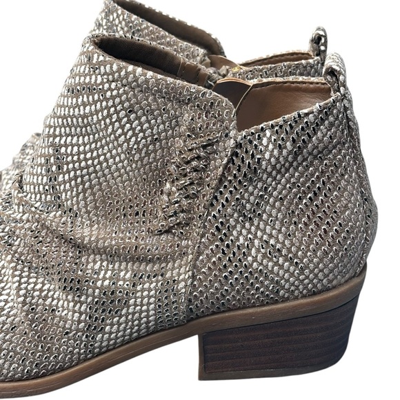 Bare Traps Grafton Snake Leather Ankle Boots Women Size 8 Ruched Detail Side Zip - Picture 13 of 14